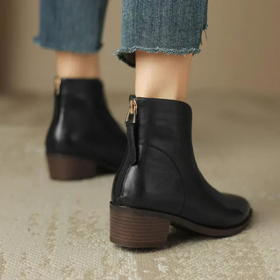MAISON LORÉ™ | Bottines en cuir à talon bas